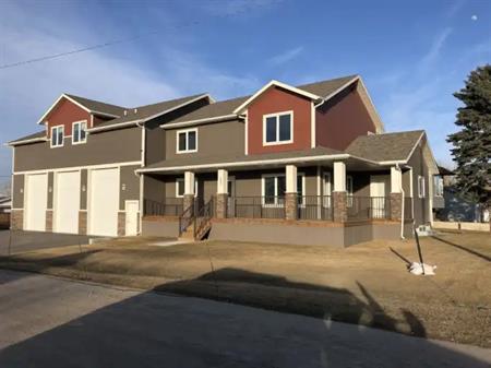 6 bedroom 2 story house with developed basement, private main floor , plus 2nd s | 203 1 St, Shaughnessy