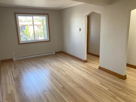 Logement Ahuntsic complètement rénové en 2025