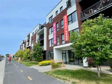 Appartement 4 1/2 pièces à louer à Longueuil