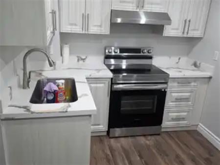 4 TANSLEY CRESCENT | 4 TANSLEY CRESCENT, Ajax