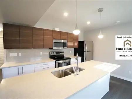 BIG WINDOW-Bright Stunning Legal Basement Suite - Fully Upgraded- Insuite Laundry-Millwoods | 3810 25 Avenue Northwest, Edmon