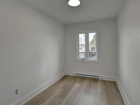1ST MONTH FREE — FULLY RENOVATED