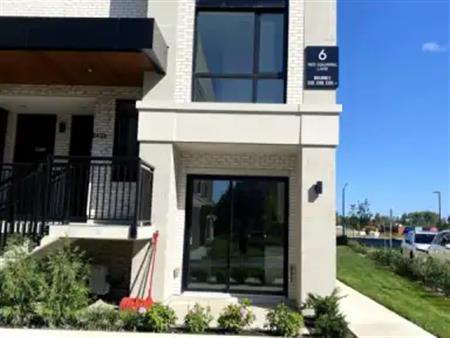 C109 - 6 RED SQUIRREL LANE | C109 - 6 RED SQUIRREL LANE, Richmond Hill