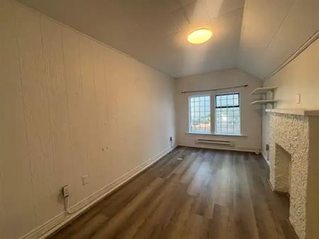 1808 4TH AVE W | 1808 West 4th Avenue, Vancouver