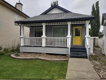 Spacious 2 Bedroom Home in Quaint Terwillegar Towne | 1644 Tompkins Place Northwest, Edmonton