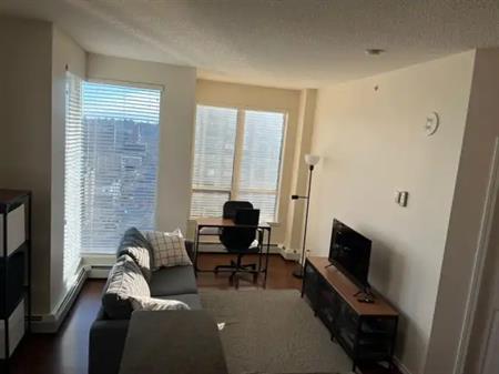 Beautiful High Rise Vantage Pointe Apartment | 1053 10 Street Southwest, Calgary