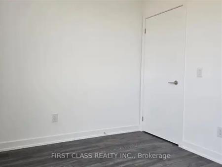 211 - 8888 YONGE STREET | 211 - 8888 YONGE STREET, Richmond Hill