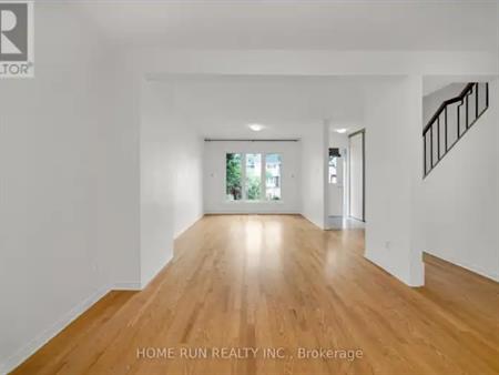 2555 HUNTERS POINT CRESCENT | 2555 HUNTERS POINT CRESCENT, Ottawa
