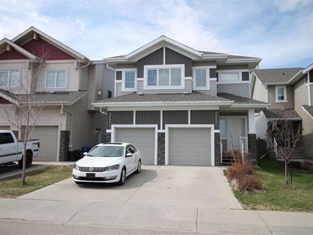 3938 Claxton Loop SW - MAIN FLOOR | 3938 Claxton Loop SW, Edmonton