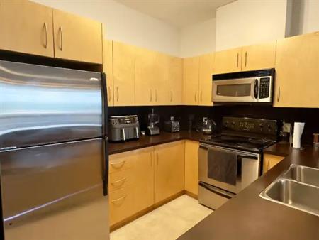 TOP-FLOOR 1+Den BDRM  Condo - Springbank Hill | 314 - 69 Springborough Crt SW, Calgary