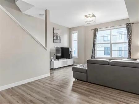Modern 2 bed 2.5 bath townhouse | 26 - 138 Seton Passage Southeast, Calgary