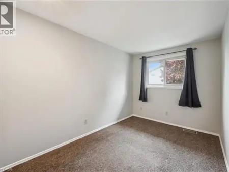 210 GLAMIS Road Unit# 6 | 210 GLAMIS Road Unit# 6, Cambridge