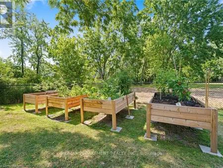 308 - 4209 HIXON STREET | 308 - 4209 HIXON STREET, Lincoln