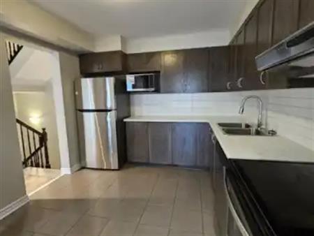 213 HALYARD WAY | 213 HALYARD WAY, Ottawa