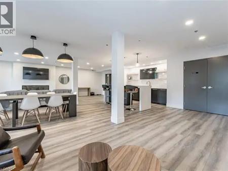 110 FERGUS Avenue Unit# 423 | 110 FERGUS Avenue Unit# 423, Kitchener