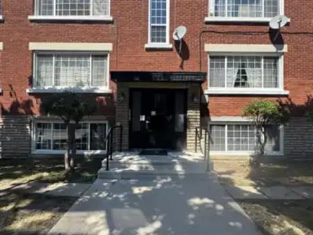 Unit 6 - 321 Irene Crescent - Available From October 1st 2205 | 321 Irene Crescent, Ottawa