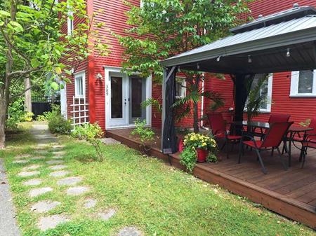 2e ÉTAGE D'UN DUPLEX - VIEUX NORD - TERRAIN BOISÉ