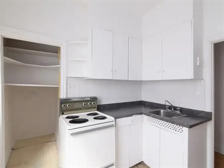 4870 Queen Mary Road | 4890 Queen Mary Road, Montreal