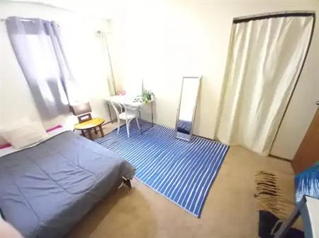 Main Floor bedroom by Market Mall and UofC -1200 sqft-3 bedrms/2 baths | 5306 32 Avenue Northwest, Calgary