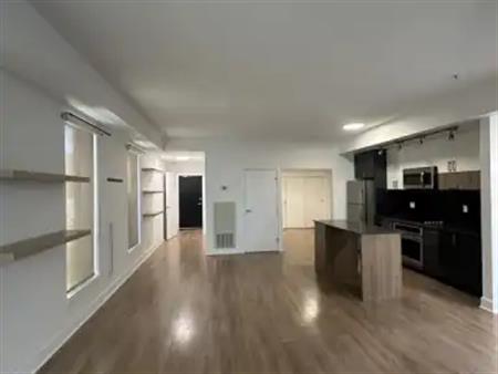 Ground level spacious 1 bedroom. Across the street from river walk and dog park | Calgary