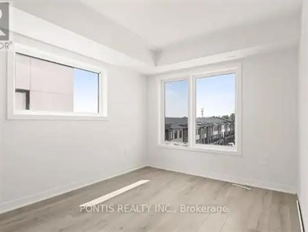 220 - 1695 DERSAN STREET | 220 - 1695 DERSAN STREET, Pickering