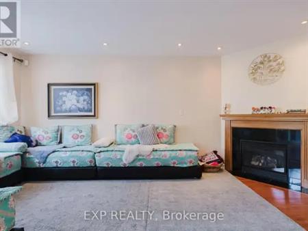 111 WHETSTONE CRESCENT | 111 WHETSTONE CRESCENT, Ottawa