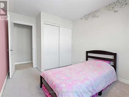 115 SUNSHINE CRESCENT | 115 SUNSHINE CRESCENT, Ottawa
