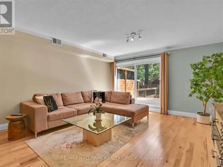 3 - 74 SOMERSET STREET W | 3 - 74 SOMERSET STREET W, Ottawa