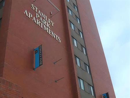 Stanley Park Place | 4637 MacLeod Trail SW, Calgary