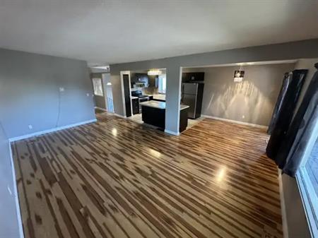 Spacious 4-Bedroom Duplex for Rent! | 4613 Valiant Drive Northwest, Calgary