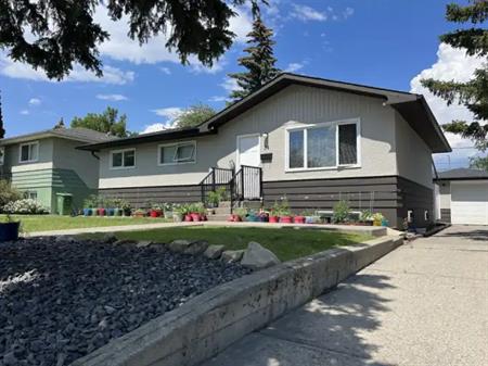 Large Bright Basement Suite with Roomy Backyard | 34 Rossburn Crescent Southwest, Calgary