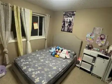 Cozy family home for rent near elementary school | Calgary