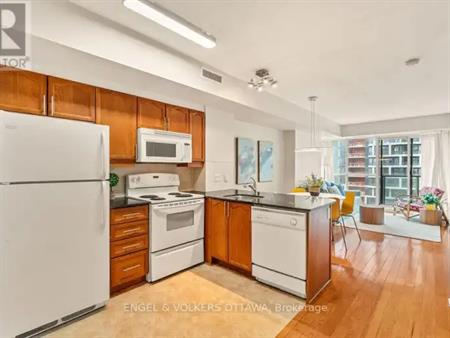 1403 - 445 LAURIER AVENUE W | 1403 - 445 LAURIER AVENUE W, Ottawa