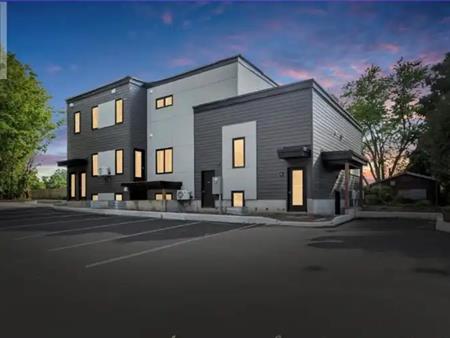 215 RAGLAN Street Unit# 1 | 215 RAGLAN Street Unit# 1, Woodstock