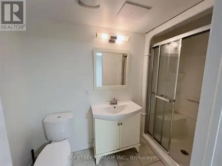 LOWER - 12 WAKIL DRIVE | LOWER - 12 WAKIL DRIVE, St. Catharines