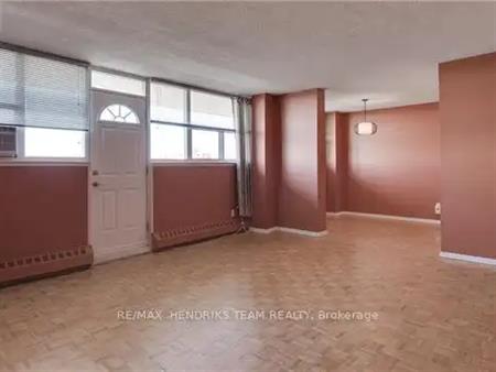 606 - 215 GLENRIDGE AVENUE | 606 - 215 GLENRIDGE AVENUE, St. Catharines