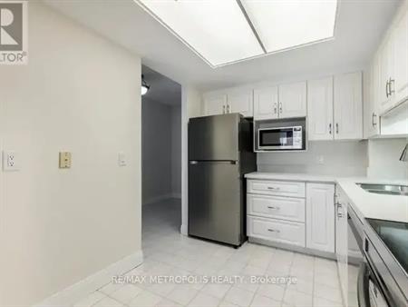 204 - 405 ERB STREET W | 204 - 405 ERB STREET W, Waterloo