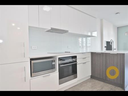Great Layout! 1 bed + den at the desirable SALT building! | 1308 Hornby Street, Vancouver