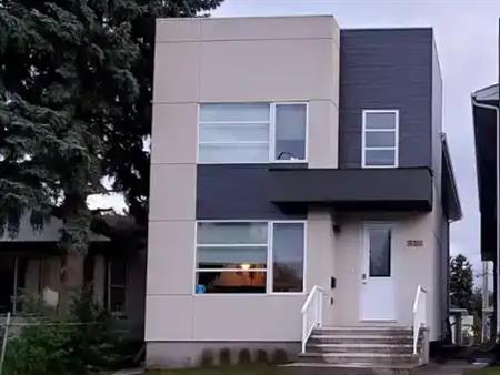FULLY  LEGAL 2-Bed 2-Bath Basement Suite in Hazeldean | 9311 66 Avenue Northwest, Edmonton