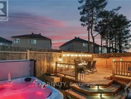 11 DUNDALK PRIVATE | 11 DUNDALK PRIVATE, Ottawa