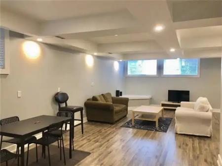 9 Wilton Crescent | 9 Wilton Crescent -, Ottawa