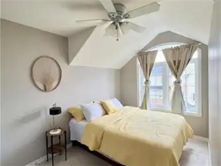 15 DORCHESTER Terrace | 15 DORCHESTER Terrace, Stoney Creek