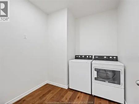 7056 HOWARD | 7056 HOWARD, Tecumseh