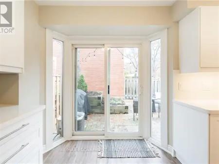 118 - 895 MAPLE AVENUE | 118 - 895 MAPLE AVENUE, Burlington