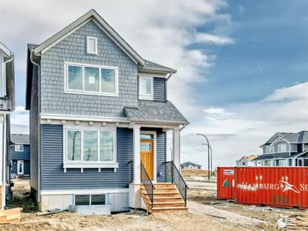 4 bedroom 3 bedroom | Calgary