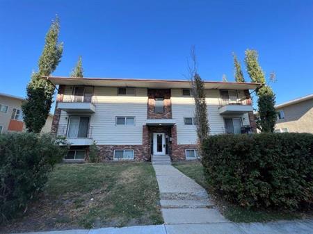 One bedroom apartment unit, only steps from the Red Deer Hospital. | 5118 43 Street, Red Deer