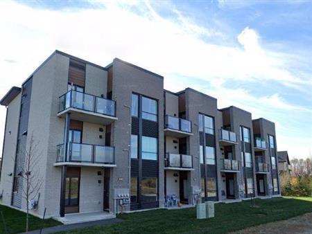 4 ½ moderne (2 chambres) à louer – Secteur Lakeview, Aylmer
