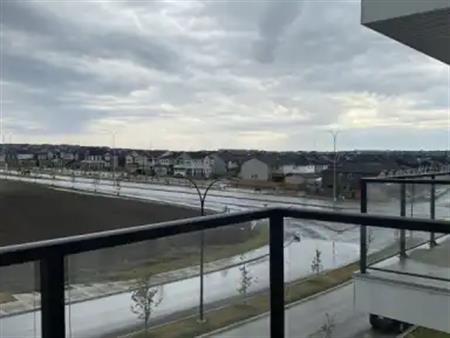 2 BED 2BATH w/ amazing Morning Sunrises | 2311 - 33 Carringham Gate Northwest, Calgary