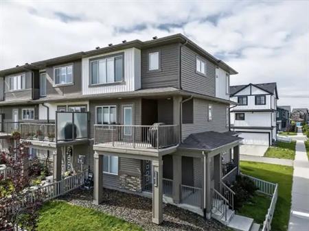 Modern Uplands Family Home Across from Park – Corner Unit with Double Garage | 19604 27 Avenue Northwest, Edmonton