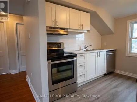 UPPER - 15 SHERBOURNE STREET | UPPER - 15 SHERBOURNE STREET, St. Catharines